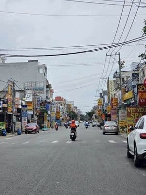 Bán nhà mặt tiền Nguyễn Tri Phương, Dĩ An, Bình Dương - 7.4 tỷ