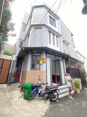 nhà 3 tầng ngay vincom Thủ Đức võ văn ngân gần chợ Bắc Ninh sổ hồng