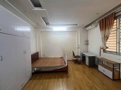Cho thuê nhà 30m2, 5 tầng, Hoàng Mai, 12 triệu