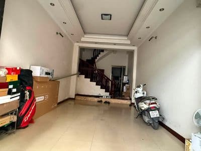 Cho thuê nhà mặt phố Phạm Thận Duật, Cầu Giấy