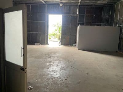 Cho thuê xưởng HXT Ngô chí Quốc, 10 x 20m, 12tr/ tháng