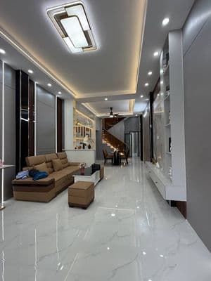 Gần phú mỹ hưng -52m2 -full nội thất-ở ngay!chỉ 5,95 tỉ