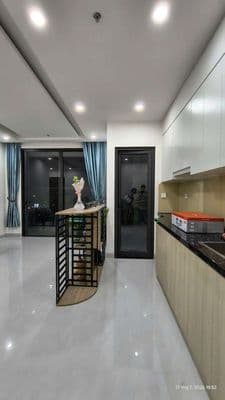 Cho thuê 2PN 7tr sẵn 3 máy lạnh, rèm gp, view hồ bơi đẹp - ở liền