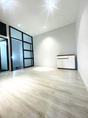 Cho thuê nhà 3 tầng Nguyễn Lương Bằng, 2 ngủ, 9tr