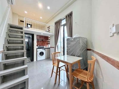 Căn hộ có gác 40m2 full nội thất cao cấp ban công ngay ĐH Bách Khoa