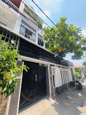 Hxh - ngay chợ hiệp bình - 151m2 - 3tầng kiên, cố sân vườn rộng