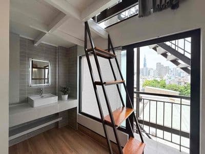 Cho thuê căn hộ duplex ban công tối giản cực đẹp
