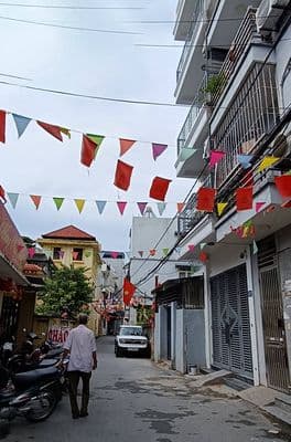 Nhà 5 tầng Xuân Phương, ô tô đỗ, gần Trịnh Văn Bô - 5.4 tỷ