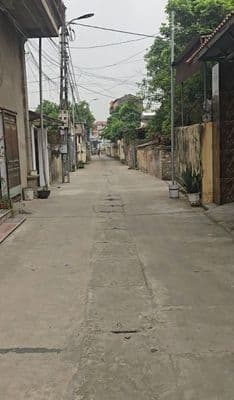 Bán đất tặng nhà C4, 125m2 full thổ cư gần KCN Phúc Yên