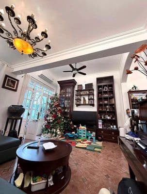 Bán nhà Minh Khai, 48m2, 5PN, gần ô tô