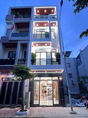 Bán nhà khu dân cư Phú Thịnh 8, 4PN, full nội thất