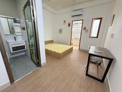 Cho thuê studio bancol 1pn tách bếp ngay đh hui , aeon mall , sơn kỳ.