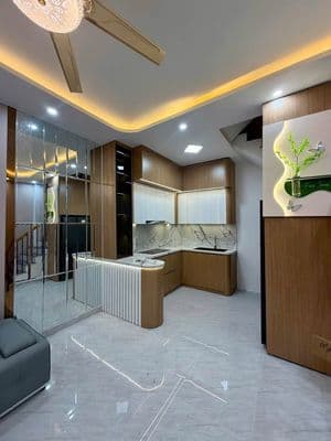 Cho thuê nhà Ngọc Lâm, full đồ, 10tr