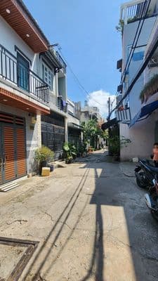 Cho thuê nhà nguyên căn hẻm 787 lạc long quân