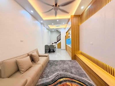 Nhà trương công giai 34m 6 tầng giá 8.8 tỷ - 80m ra mp giá 8.8 tỷ
