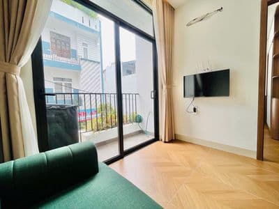 Căn 2 phòng ngủ, đầy đủ nội thất, có ban công – sơn trà