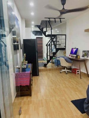 Bán nhà đường Nguyễn Văn Lạc