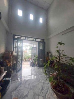 Nhà ngay chợ đông thạnh , tiện cho thuê , giá 3ty2 thương lượng