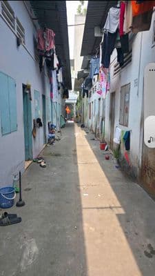 Mặt tiền chợ 434 – 153m², 10 phòng trọ + ki-ốt, thu 15tr/tháng