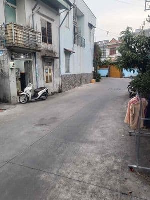 Nhà Cấp 4, Shr, 5x20m, Hẻm Xe Tải Thông gần Trần Văn Mười.