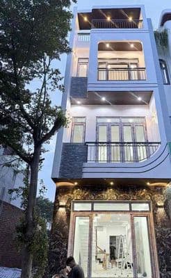 Chính chủ cần bán nhà phố ở Thuận An - 1 triệt 2 lầu