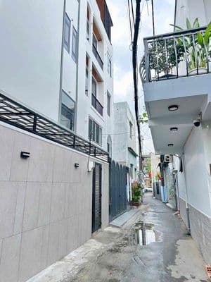 NHÀ THẬT - Lottle Mart Nguyễn Văn Lượng - 43m2, 3.5 x 12 - 3PN
