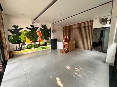 Cho thuê mb góc 2 mt đường 15m trần hưng đạo ngay cầu rồng- giá 12tr