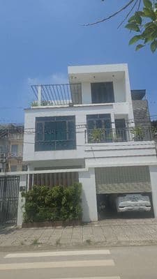 nhà bán 19 Ngô Hùng giá rẻ chỉ 15 tỉ không bớt