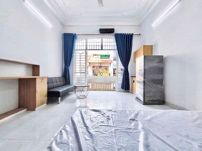 Studio ban công cộng hòa gần lotte, vincom, etown học viện hàng không