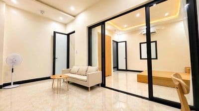 Căn hộ 2 phòng ngủ đầy đủ tiện nghi - có ban công