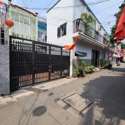 Bán nhà sau căn mặt tiền nguyễn vă khối