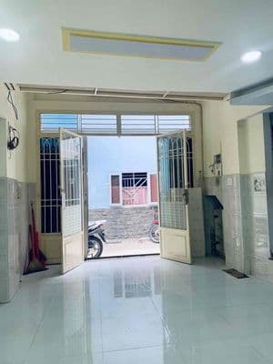 Nhà nguyên căn. 3PN.3WC, gần Hàng Xanh. Thị Nghè