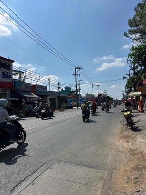 Cho Thuê Nhà Cấp 4 Mặt Tiền Lê Văn Khương .Dt:5x9m Vỉa hè KD Buôn Bán