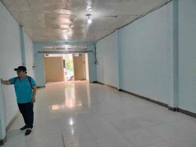 cho thuê nhà hẻm khu bàu cát p12 tân bình. DT: 4m x 25m trệt lững