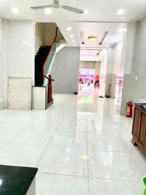 Nhà khu Aeon Tên Lửa 5x20,3.5 tấm, có máy lạnh