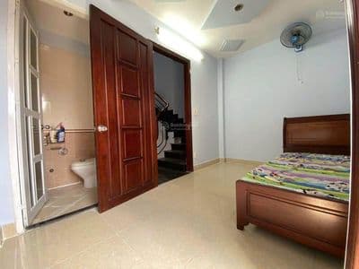 Cho thuê nhà đường âu cơ- p. tân sơn nhì: 4,5 x 18 m đúc 3 lầu: 3 pn