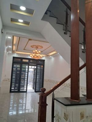 Nhà 1 trệt 2 lầu mới 100% Đường liên khu 4/5 BHH B bình tân