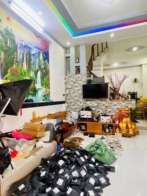 nhà 1 trệt 1 lầu 4x10 - 41m2 bình chuẩn 71 giá 1 tỷ 070 triệu thổ cư f