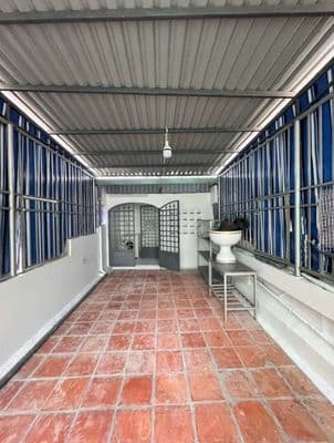 Nhà 10 triệu, đẹp xinh, 2pn, 2wc. bình thạnh