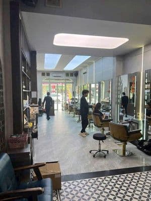 Cho thuê nhà mặt tiền kha vạn cân