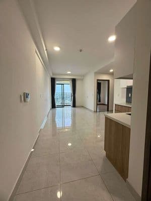 Bán gấp saigon asiana sổ hồng 2pn hướng đông 3.95