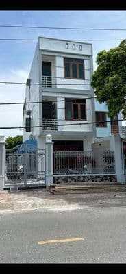 nhà mặt phố Chí Linh - Sao Đỏ