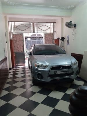 Nhà cho thuê ngõ 234 Hoàng Quốc Việt, 60m2 x 5 tầng, 20 triệu/tháng