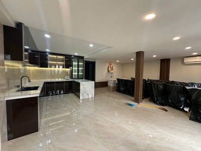 Bán nhà HXH Tô Hiến Thành,Đối diện Bách Khoa,Q10.DT:4.2x16m 5 tầng