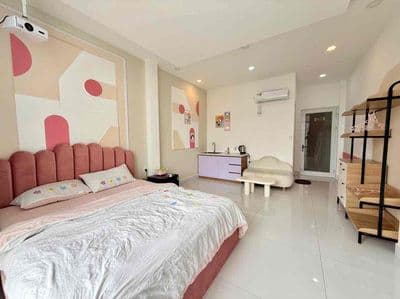 Duplex full nội thất gần huflit
