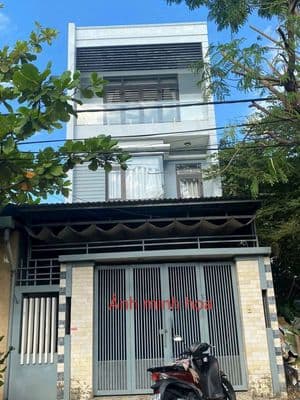 3tầng mặt tiền trước bến xe