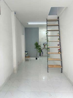 Nhà nguyên căn 1 trệt 1 lầu ngay trường chinh, đông hưng thuận