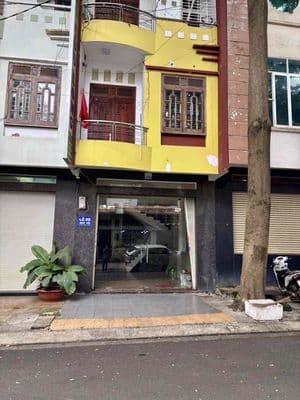 Nhà mặt tiền đường giáp hải