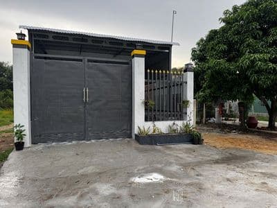 Nhà đẹp 2 phòng ngủ, gần trường học, gần KCN. 900tr