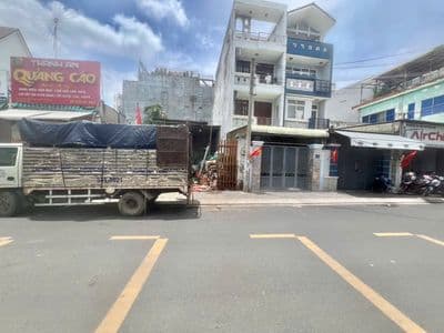 Bán lô đất mặt tiền đường Nguyễn Tuyển q2